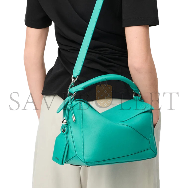 L0ew* small featherlight puzzle bag in nappa lambskin a510plsx01 (24*16.5*10.5cm)